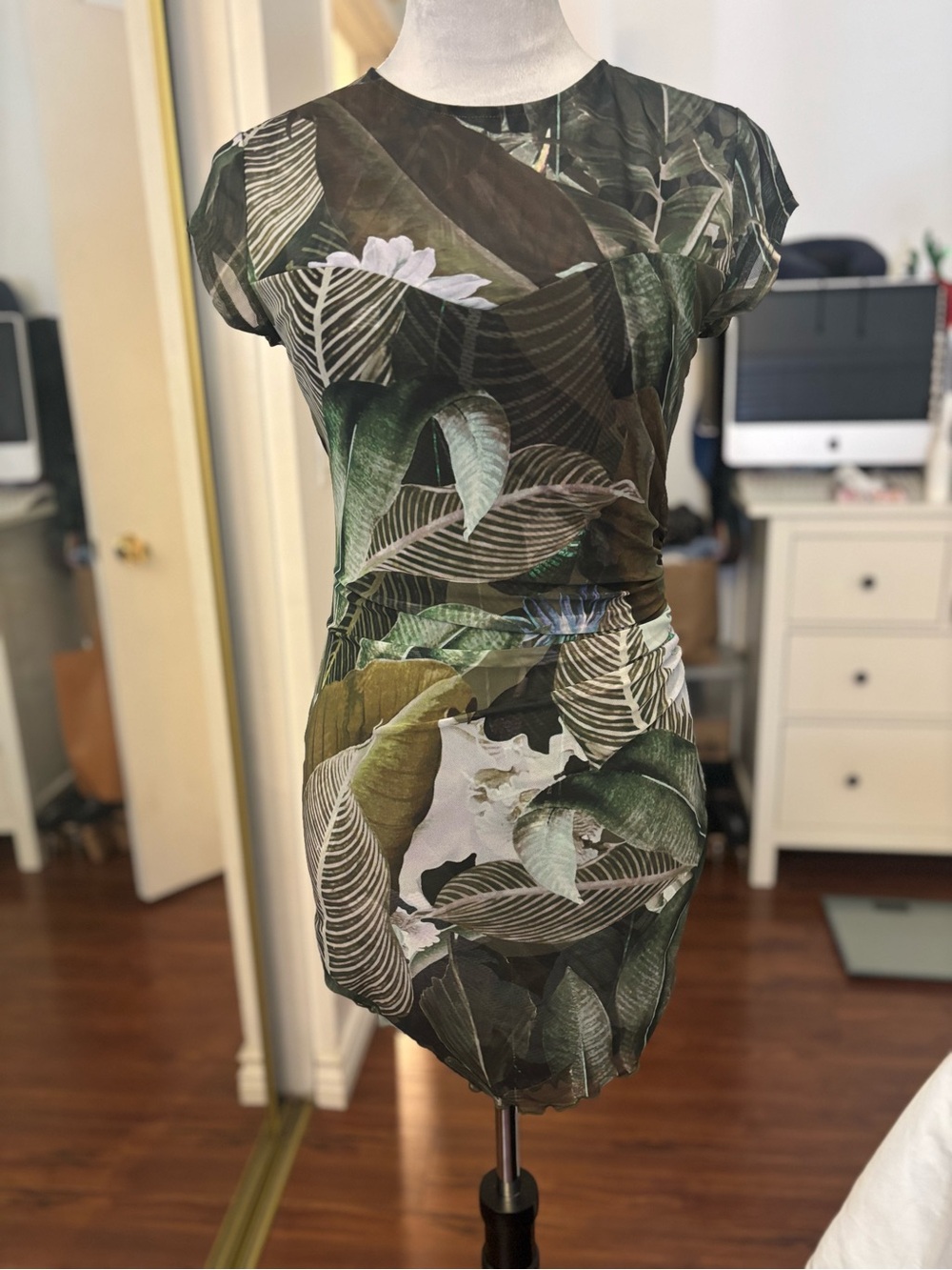 Guess Green Tropical Leaf-Print Mini Dress